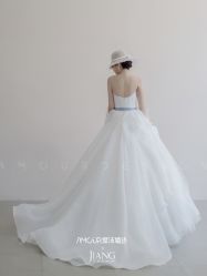 -AMOUR·爱沫婚纱礼服·小众设计品牌