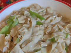 -闯关东东北农家菜(崂山石老人店)