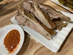 -嘉峪关伊俩寺烤肉店
