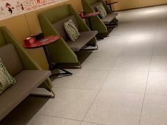 等位区-海底捞火锅(南海万科广场店)