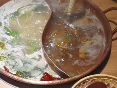 -洱火云南酸菜牛肉火锅(石景山当代商城店)