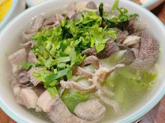 -犇逸·乐山跷脚牛肉·四川现炒(览海店)
