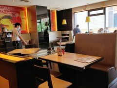 -必胜客(机场路店)