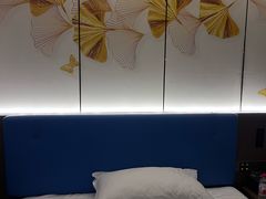 -丽辰酒店(深圳翻身地铁站店)