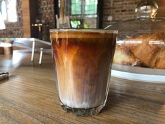 鲜奶拿铁dirty-VOYAGE COFFEE(北锣鼓巷店)