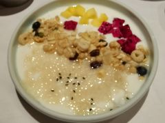 米釀鲜果酸奶-丝路金桃·新疆菜(徐汇店)