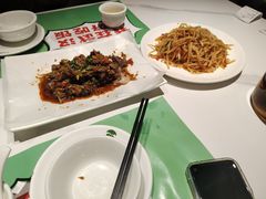 -鑫小城故事·藕汤·家常菜(台北一路总店)