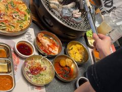 -草家酱蟹炭火烤肉店(珲春南路二店)