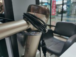 -FRIDAY星期五专业美发沙龙