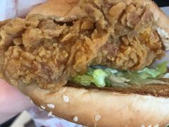 -麦当劳(乳山路店)
