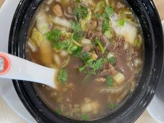 -闫家驴肉老店(华电一校店)
