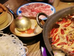 -巴卤社老火锅(财富店)