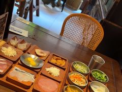 -银米·云南传统过桥米线(双廊黑金冠店)