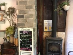 -蓝壁虎咖啡酒馆