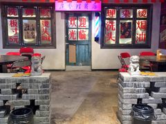 大堂-马路牙子地桌烤肉(工体店)