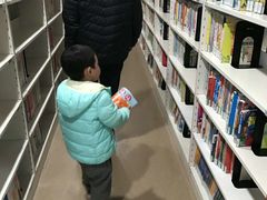 -浦东图书馆-停车场