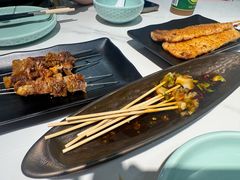 -嗨辣小聚·盘锦河蟹·海鲜烧烤龙虾(盘锦十年好店)