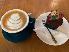 拿铁（冷/热）-街角 T·COFFEE 融合料理·BISTRO(车公庙店)