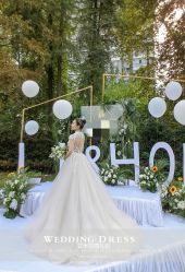 -艾米丽婚纱礼服