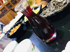 -果松木炭酸菜铜火锅·外婆参鸡汤