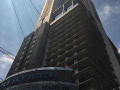-彩虹云霄酒店76&78层国际自助餐