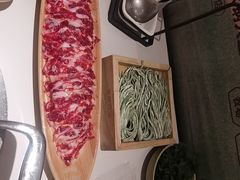 -左庭右院鲜牛肉火锅(金山万达店)