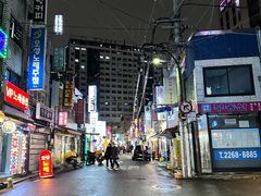 -BHC炸鸡(明洞总店)