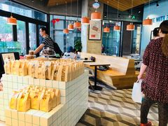 -Dough&Joe团憩(瑞虹天地月亮湾店)