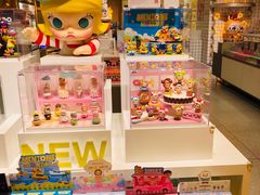 -泡泡玛特POPMART(上海环球港店)