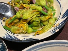 -Cuc Gach Quan Restaurant