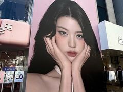 -BHC炸鸡(明洞总店)