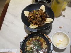 -小菜园新徽菜(无锡金悦广场店)