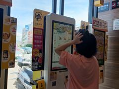 -麦当劳(得来速店)