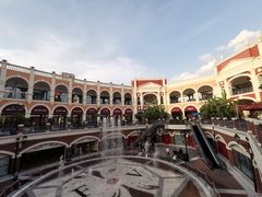 -佛罗伦萨小镇广佛名品奥特莱斯(疏港路店)