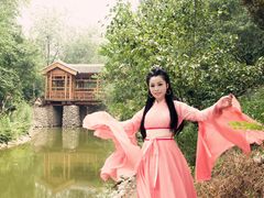 玉儿-九月鹰飞汉服摄影工作室