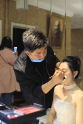 -禕·愫白婚纱商店