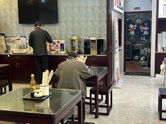 -鸿兴面馆馄饨小笼(稻香店)