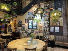 -临界音乐酒馆·小龙虾·江湖菜(华熙LIVE·鱼洞店)