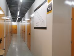 -安东易迷你仓自助寄存仓库(淞虹路店)