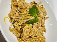 -皇城根·鲁菜济南菜·吊炉烤鸭·炒鸡鱼头(济南旗舰店)