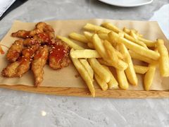 -必胜客(尹山湖歌林公园店)