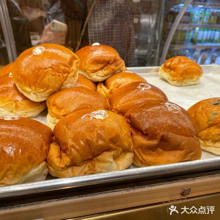 北新桥的这家网红面包店终于宣布……