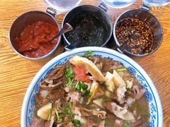 卤煮火烧-门框胡同百年卤煮(新街口店)