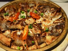 传统香煎咸鲈鱼-汤城小厨•粤菜•靓汤(金宝街店)