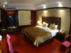 -金孔雀温泉旅游度假村