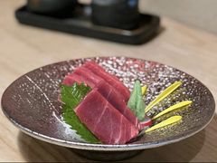 金枪鱼赤身-鸟山鸣·日料食堂(王府井店)
