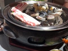 -围炉肉舍•炭烤活鳗•丹东海鲜烤肉(步行街店)