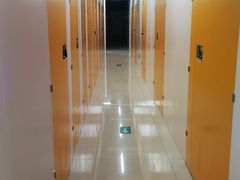 -安东易迷你自助仓储寄存仓库(草桥店)