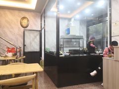 -白翔甜食店