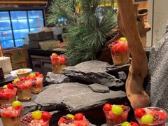 -钱小奴海鲜自助黑金店(杭州滨江龙湖店)